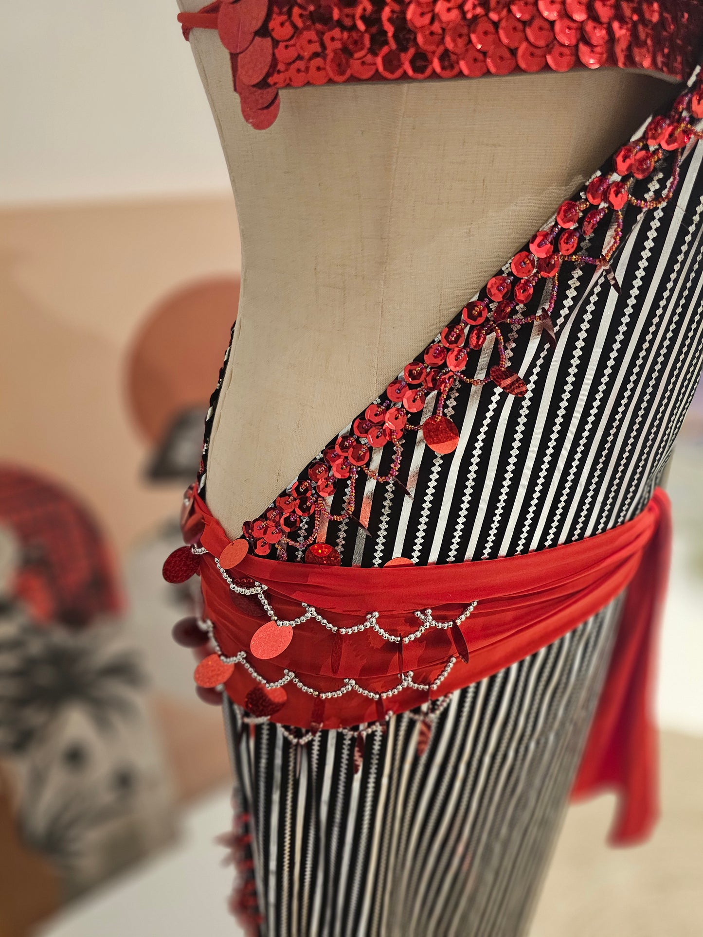 بدلة رقص ٣ قطع