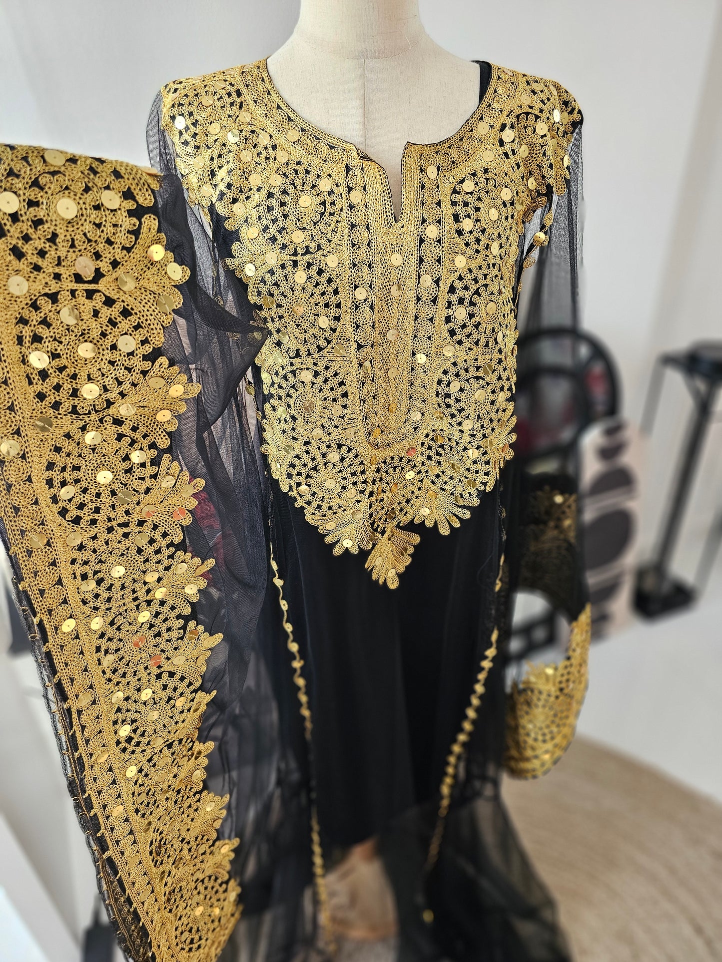 ثوب فخم للمناسبات