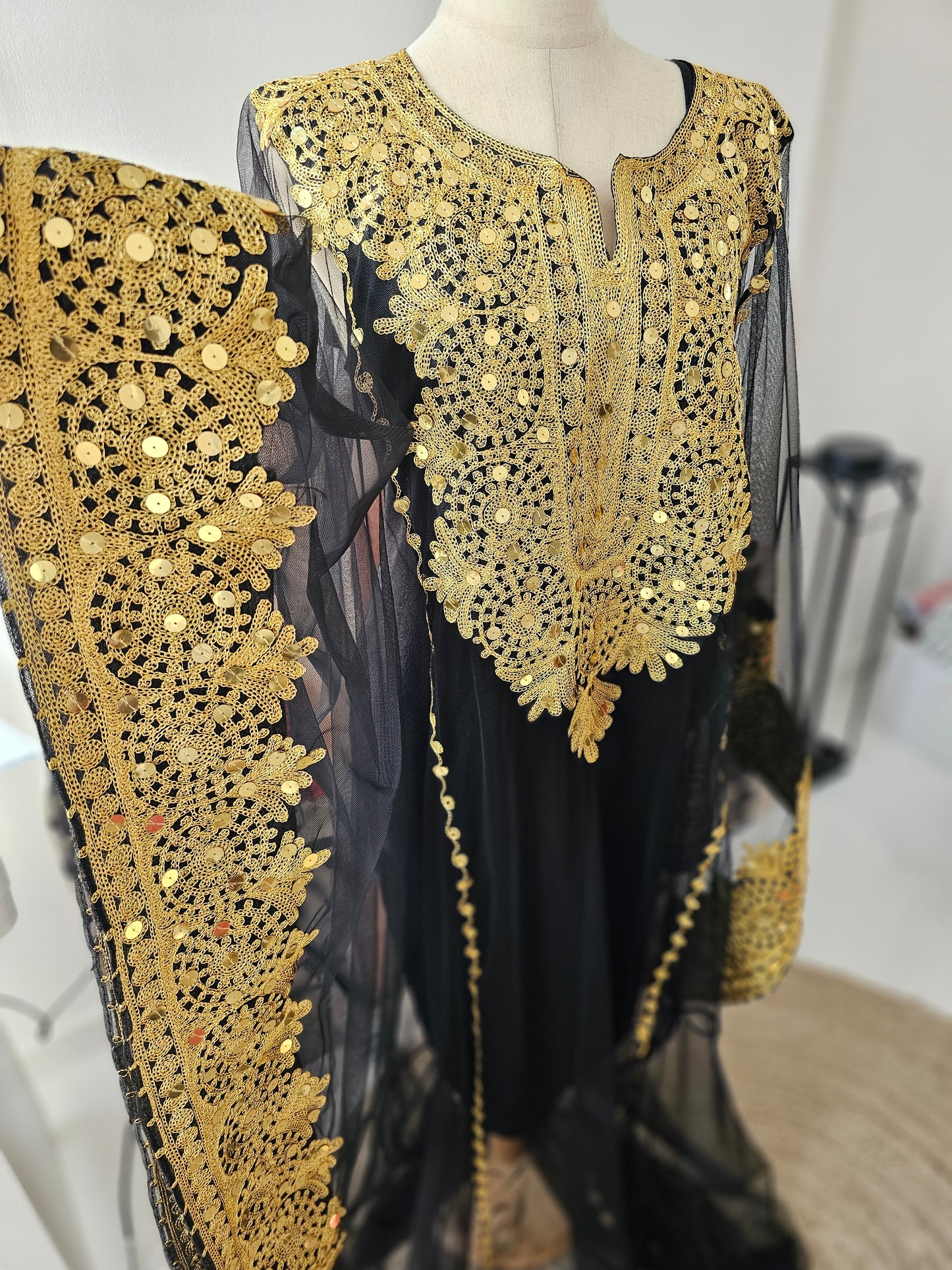 ثوب فخم للمناسبات